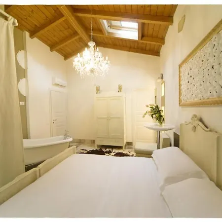 The Place Maison d'hôtes 3*