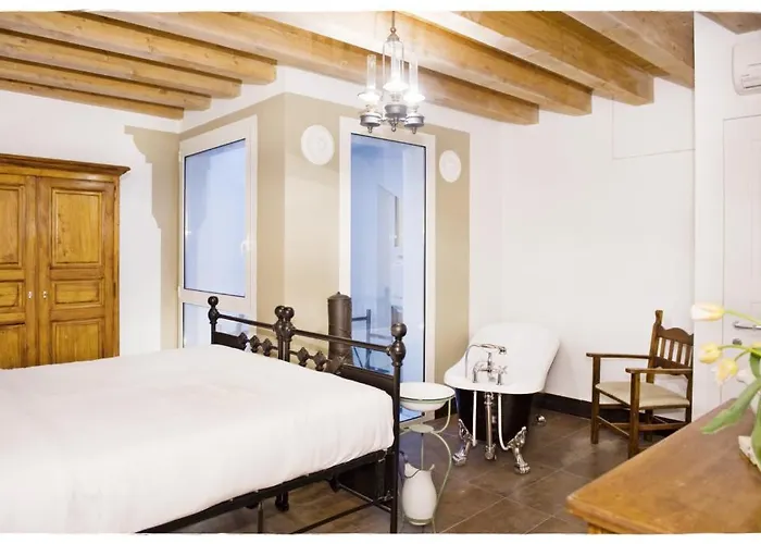 The Place 3* Cagliari